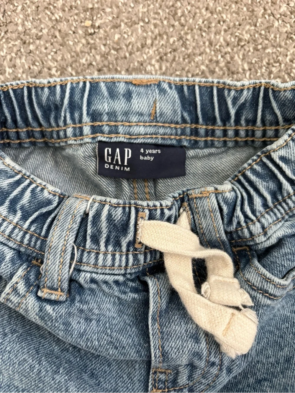 Gap Kids Boys Distressed Light Wash Shorts Size 4